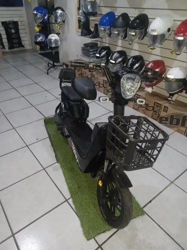 Scooter eletrica 2025