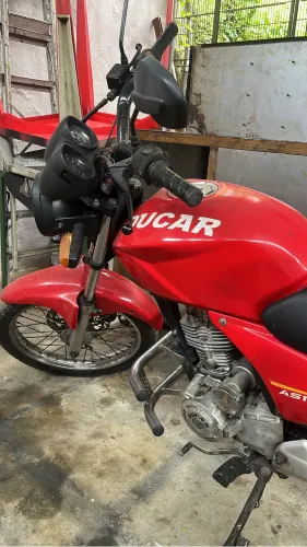 Vendo moto ducar/ informações na descrição 