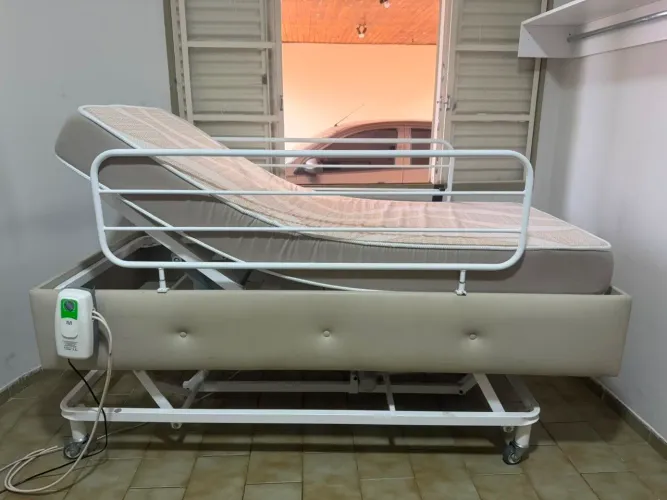 Cama Hospitalar Automatizada Semi Nova