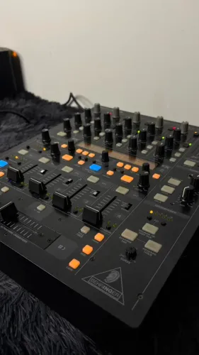 Mixer DJ Behringer DDM4000 FUNCIONANDO PERFEITAMENTE