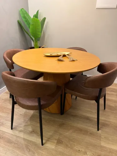 Mesa de Jantar Redonda com 4 Cadeiras Design Moderno Excelente Estado