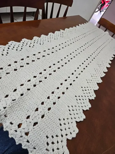 Trilho mesa crochê