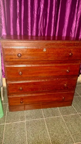 comoda grande de madeira , retirar no local