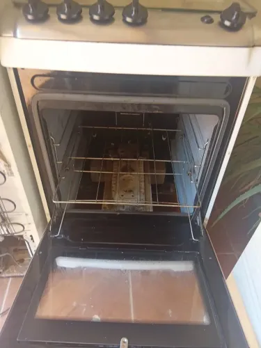 Vende-se um fogão