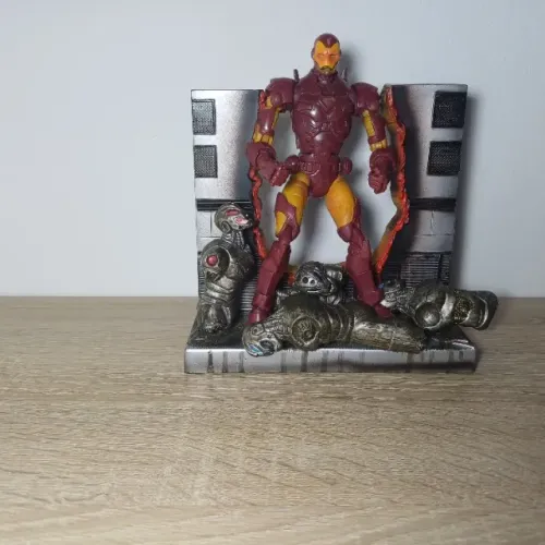 Homem de Ferro Toybiz Marvel Legends