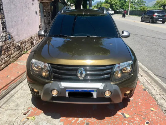 Renault Duster Dynamique 2.0 Hi-flex 16V Aut. 2015