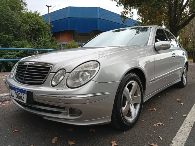 Mercedes-Benz E-320 Avantgarde 2004