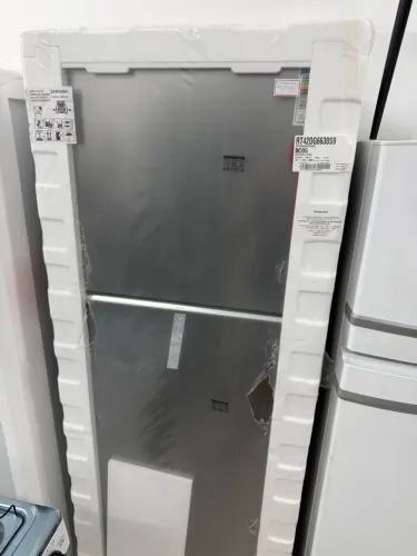 Geladeira Samsung duplex 411L NOVA