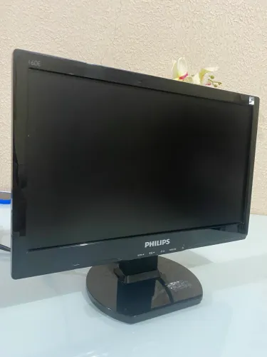 Monitor PHILIPS 15.6 polegadas