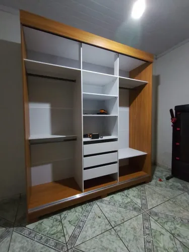 GUARDA ROUPA ILHEUS