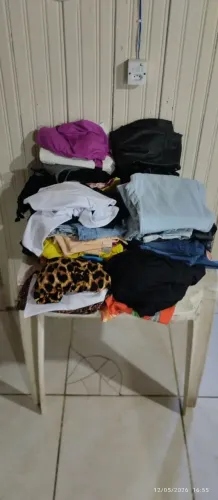 Lote de roupas femininas tamanho P e M
