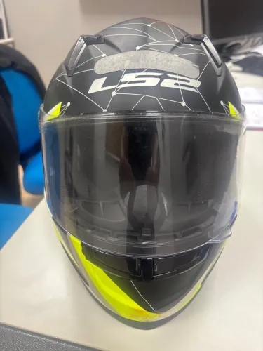 Capacete + Jaqueta + Luvas