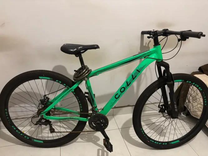 Bicicleta colli Atalanta aro 29 usada poucas vezes pneu muito bom nunca furado ou trocado