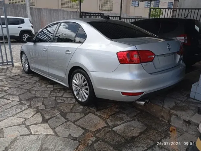 Volkswagen Jetta Comfortline 2.0 T.flex 8V 4P Tipt. 2014