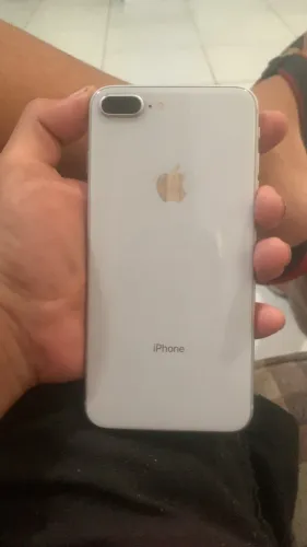 iPhone 8 Plus