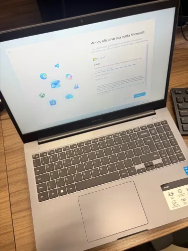Samsung Book NP550XDA-KT1BR, Intel Core i3 11ª geração, 4GB RAM, HD 1TB