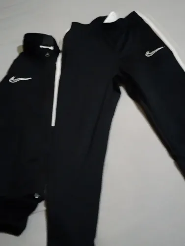 Conjunto infantil Nike