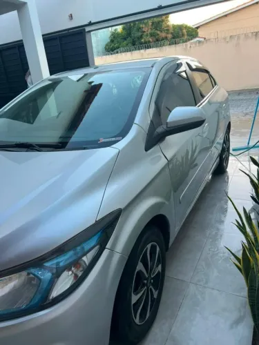 Chevrolet Onix Hatch LT 1.4 8V Flex Power Mec. 4P 2015