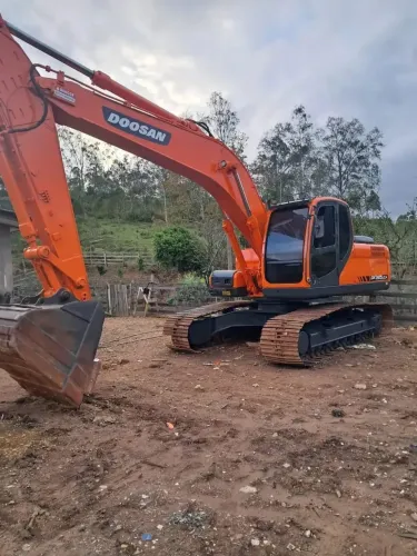 Escavadeira Doosan Dx255