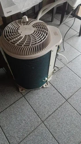 Ar condicionado 12.000 BTUs inverter/Agratto
