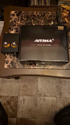 Pré amplificador Aiyima T3