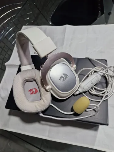 Fone de Ouvido - Headset Gamer Redragon Zeus x RGB Branco 7.1 USB - Excelente Estado