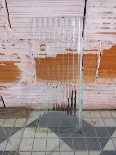 Vendo dois vidros de janelas medida 49 por 20