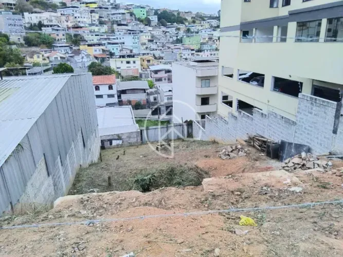 Imóvel para venda possui 314 metros quadrados em Lourdes - Juiz de Fora - MG