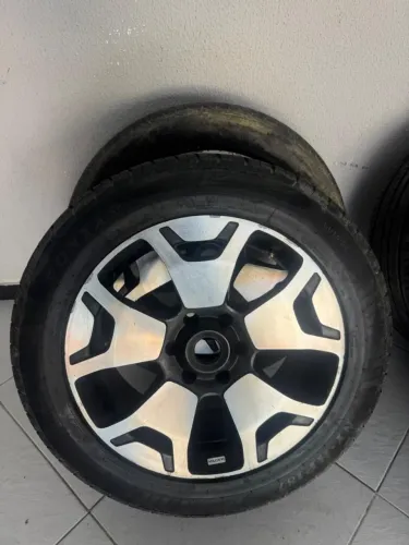 ARO 20 HILUX