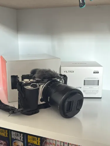 Sony zve10 + lente 23mm + cage