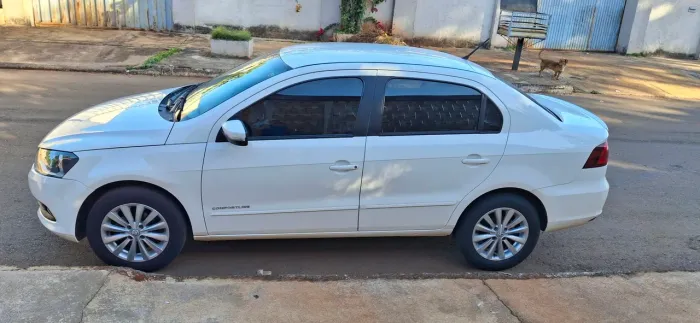 Volkswagen Voyage Comfortline 1.0 T.flex 8V 4P 2015