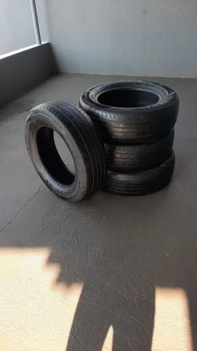 4 pneus usados 