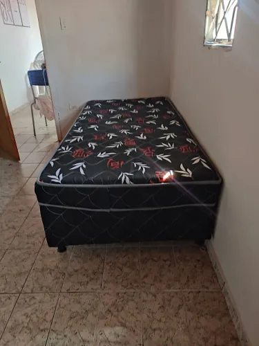 Cama solteiro novo