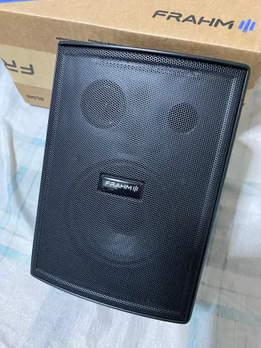 Caixa home theater 6?