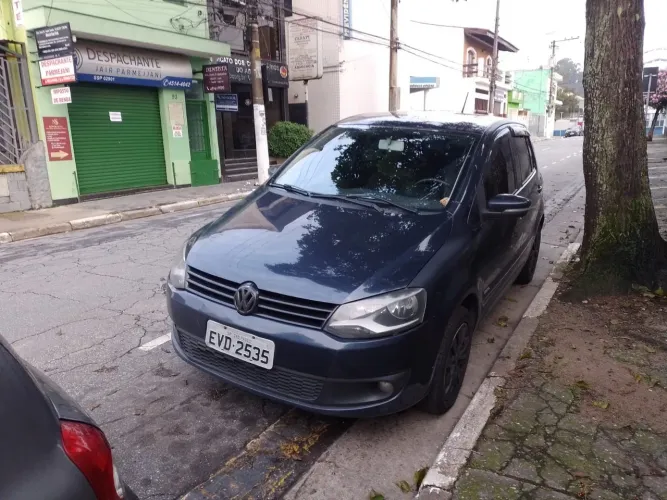 Volkswagen Fox 1.6 MI Total Flex 8V 5P 2011