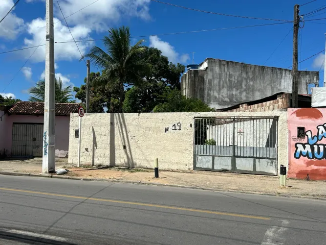 Casa no Benedito Bentes 2 avenida mundaú