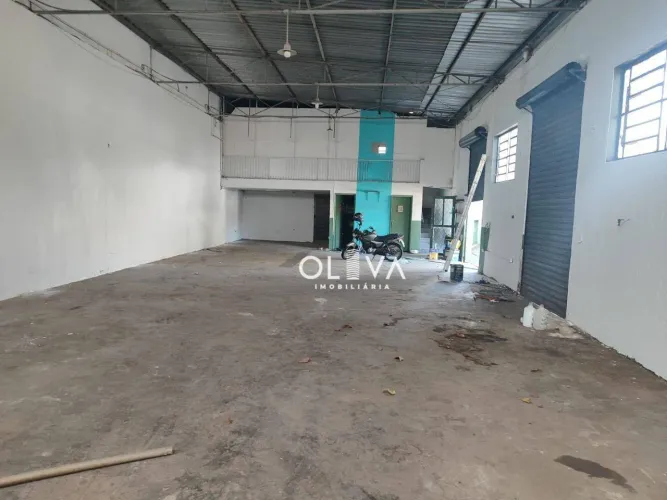 Salão para alugar, 298 m² por R$ 5.050/mês - Vila Moreira - São José do Rio Preto/SP