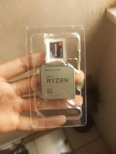 Vendo Ryzen 5 5600 em perfeito estado