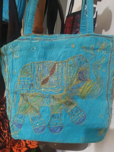 Bolsa Sacola Indiana/ Boho - Azul Turquesa Bordada (usada)