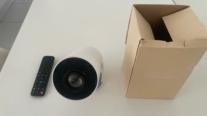 Projetor 4 K em perfeito estado
