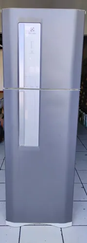 Atenção para Vender rapido R$ 500,00 Geladeira Electrolux envelopada Funcionado a retirar!