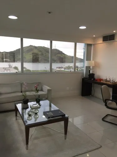 Tapete rústico de algodão trançado - grande (1,75m x 2,15m), peça antiga e elegante