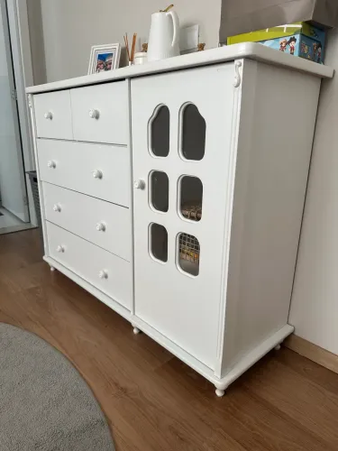 cômoda bebê branca usada 