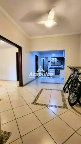 Casa com 03 dormitórios sendo 01 suíte para locação no Centro em Santa Bárbara D'Oeste/SP.
