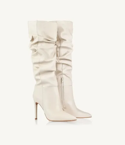 Bota cano alto off white 