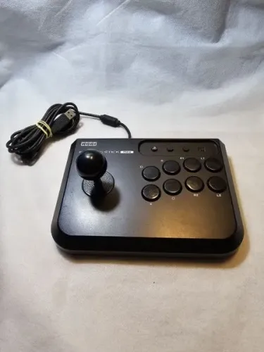 Controle arcade hori