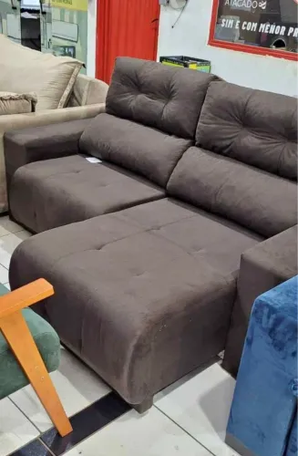 Sofá retrátil novo 