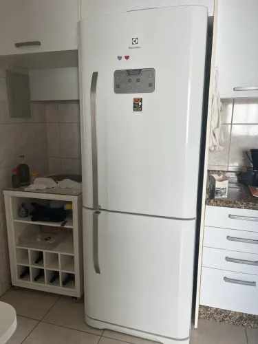 Geladeira Fros free Eletrolux Inverter 454Litros Branca