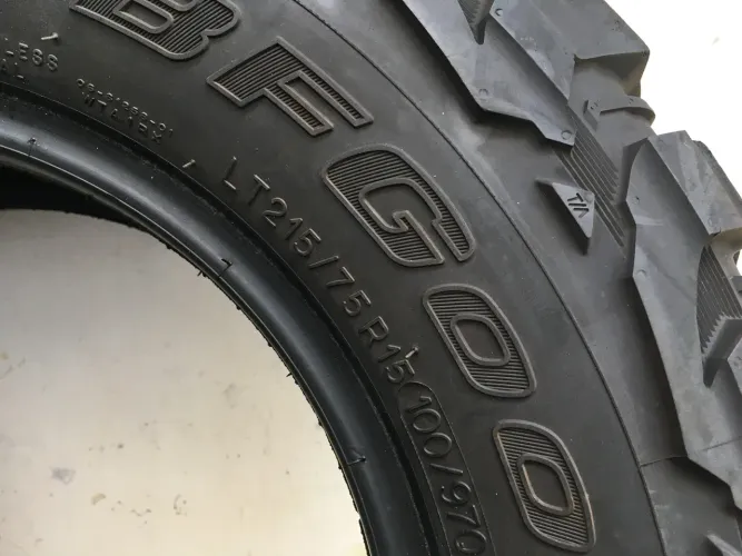 Pneu MUD 215/75r15