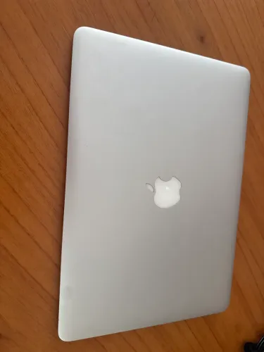 Apple MacBook Air A1466 Prata 13.3 Intel 3317u 4g de ram
